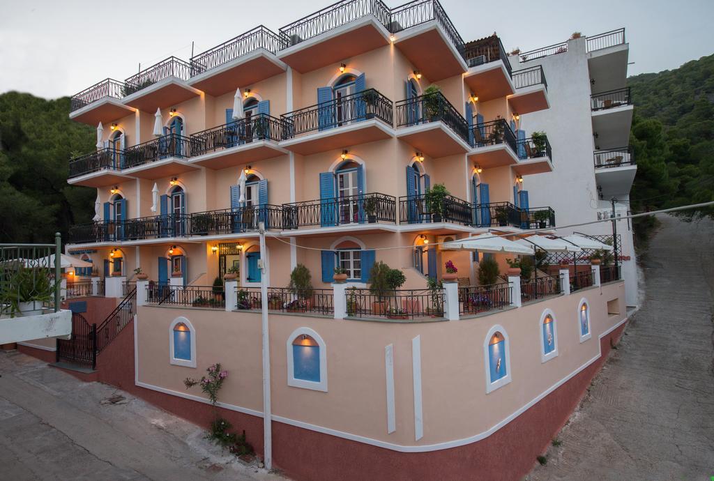 Poros Town Maria Studios מראה חיצוני תמונה