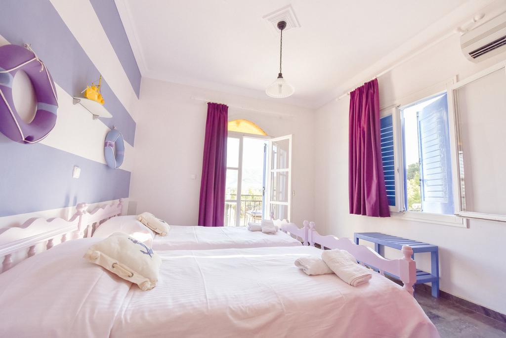 Poros Town Maria Studios מראה חיצוני תמונה