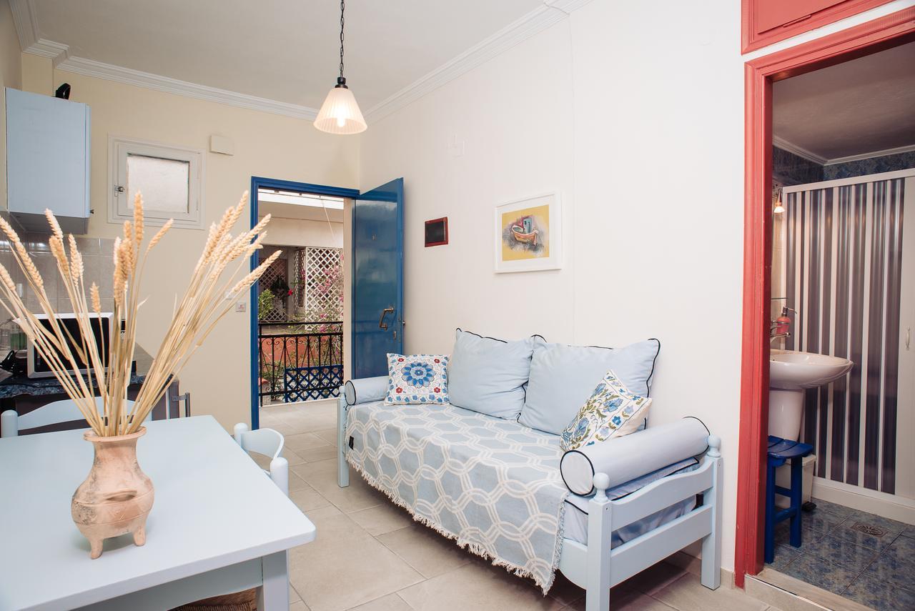 Poros Town Maria Studios מראה חיצוני תמונה