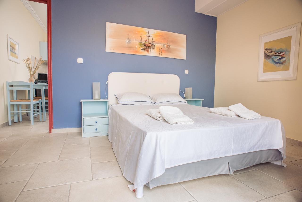 Poros Town Maria Studios מראה חיצוני תמונה