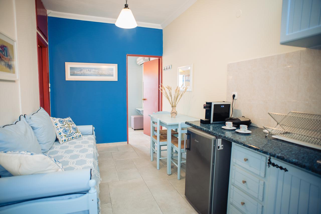 Poros Town Maria Studios מראה חיצוני תמונה