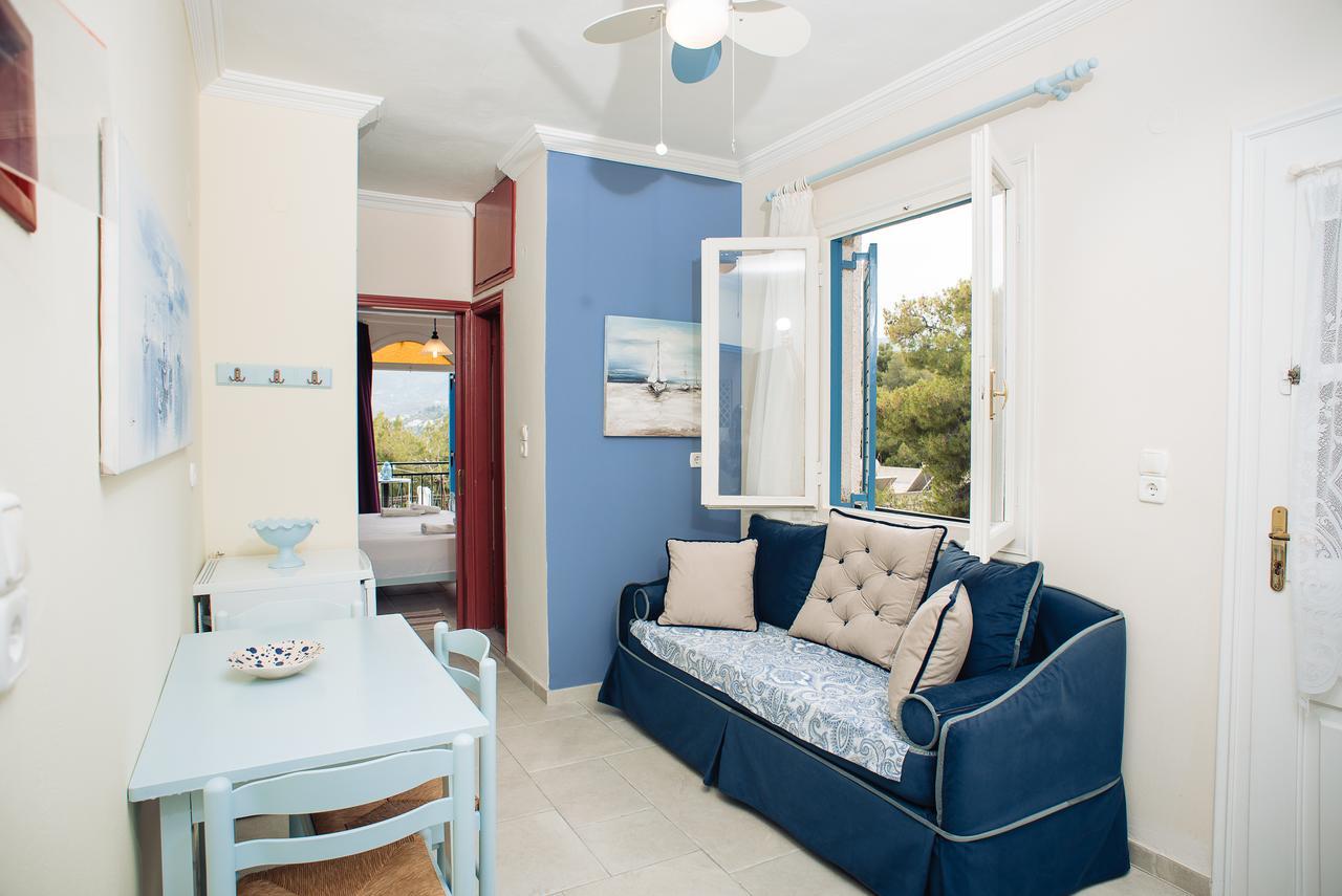 Poros Town Maria Studios מראה חיצוני תמונה